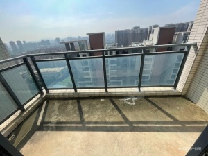 璐易豪庭 3室2厅 118.24㎡ 毛坯 璐易豪庭 3室2厅 118.24㎡ 毛坯中山石岐街道轻轨北站二手房图片