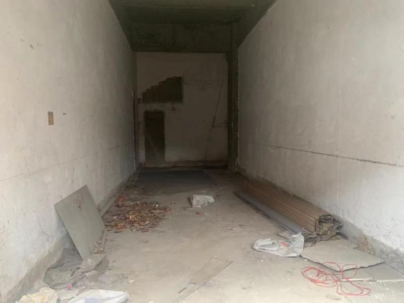 资兴市鲤鱼江延伸路鸿都商业广场A栋112号房法拍房图片3