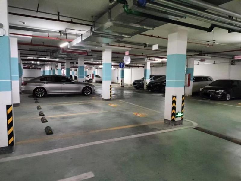 中山市横栏镇发展路宝贵街2号珑熙郡花园1-9幢地下车库4-062号车位法拍房图片2