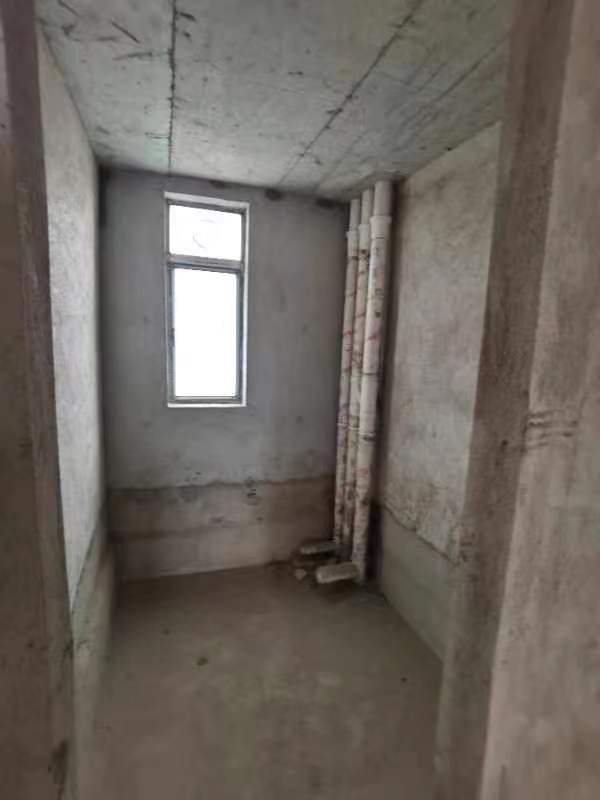 衡阳市蒸湘区解放大道58号珠江愉景新城13栋3002室法拍房图片4