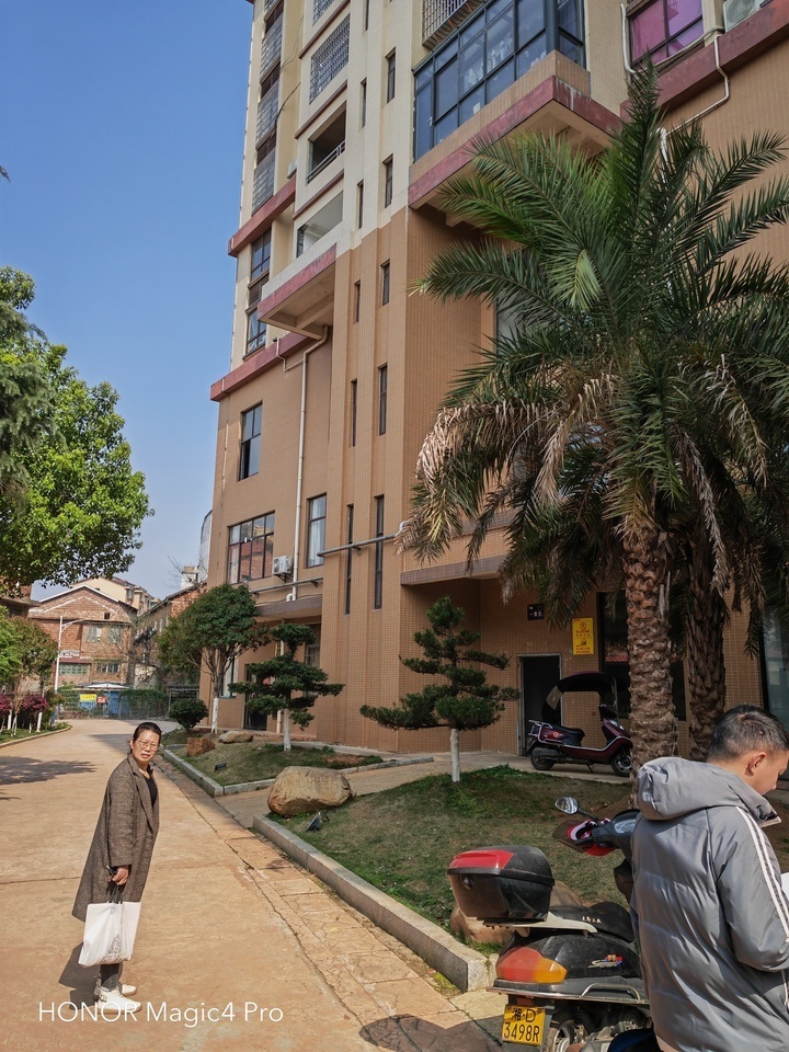 衡东县新塘镇建设沁园小区地下-2层车库244法拍房图片1