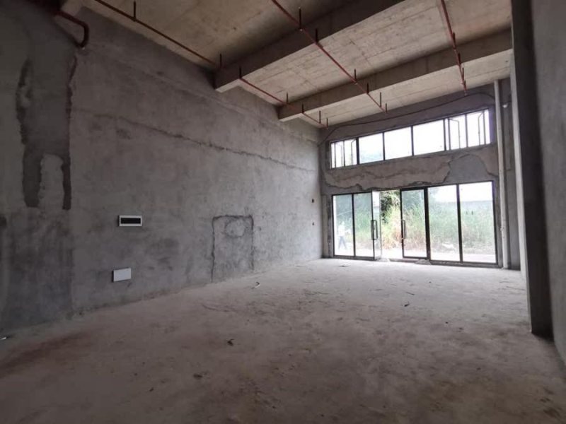 中山市三乡镇大布村桂新路1号畔山悦景花园119卡法拍房图片1