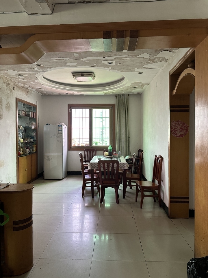 衡阳市珠晖区粤汉路丰收菜园22号丰收大厦904室法拍房图片4