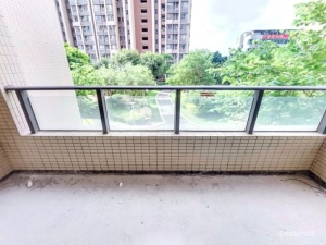 华鸿水云四季 4室2厅 172㎡ 毛坯中山东区街道沙岗墟二手房图片