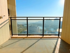 蓝湾半岛 3室2厅 103.29㎡ 毛坯珠海斗门区井岸镇二手房图片