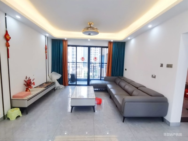 德州中心城盛荟 4室2厅 114.87㎡ 精装_德州中心城盛荟二手房卧室图片1