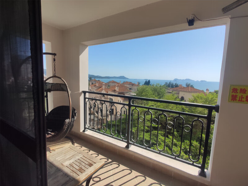 惠东县平海镇南门海地段万科双月湾花园一期A4栋2单元8层01号房法拍房图片7