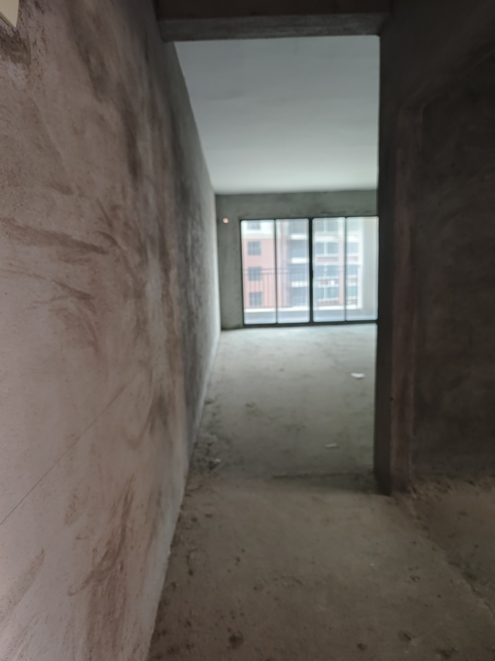 中山市黄圃镇兴圃大道中157号雅德花园6栋1402房的不动产法拍房图片1