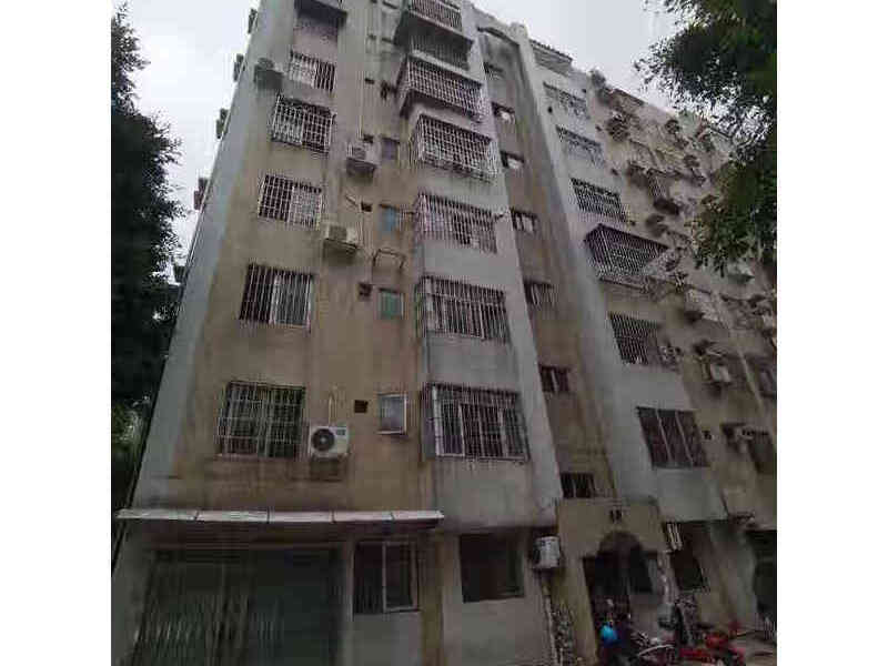 中山市坦洲镇汇翠山庄汇宜路翠竹街40幢802房法拍房图片2