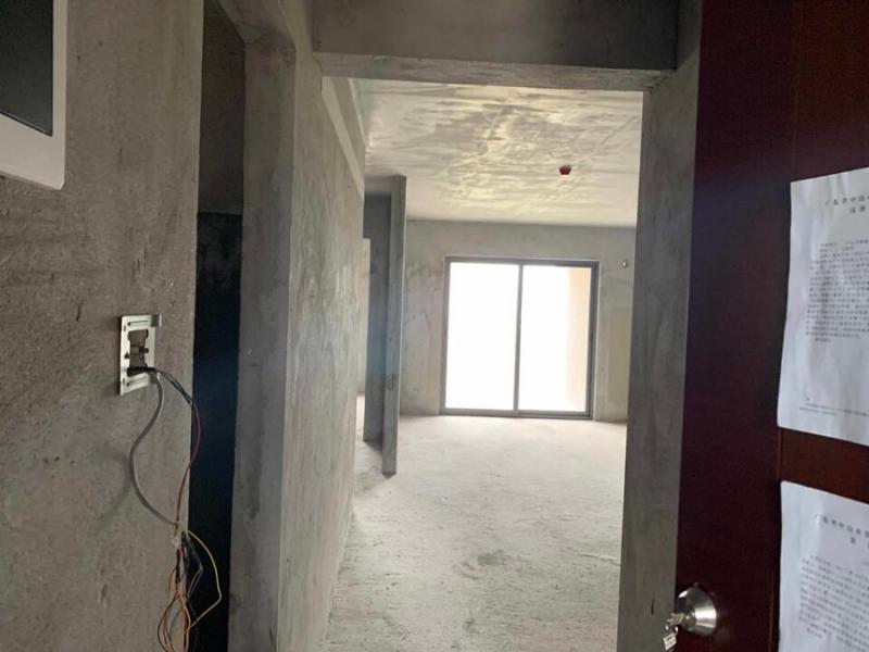 中山市南朗镇翠亨村翠亨大道98号山海郡花园1期3组团60幢2701房的房地产法拍房图片1