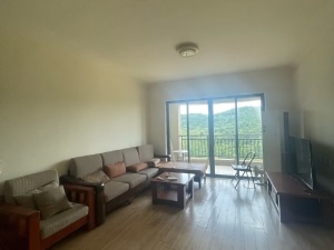 碧桂园翡翠山 4室2厅 140㎡ 整租 碧桂园翡翠山 4室2厅 140㎡ 整租郴州苏仙区城东租房图片